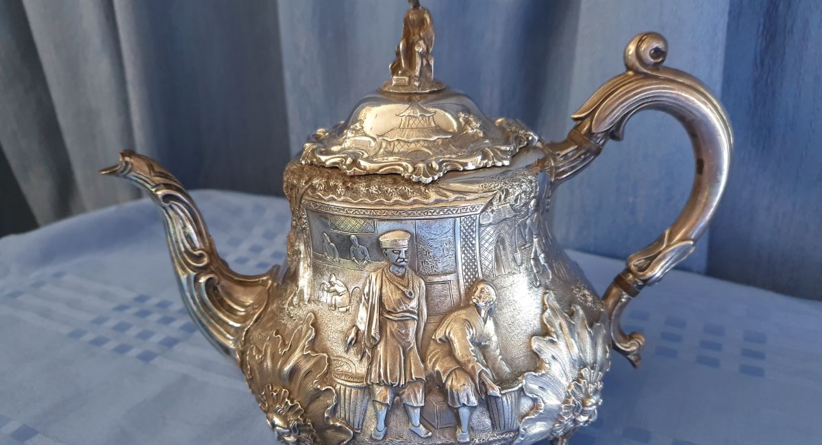 Heirloom Teapot Provenance & Restoration